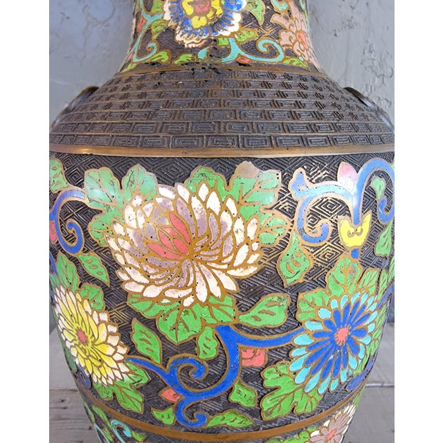 Japanese 1950s Marbro Japanese Meiji Period Bronze & Cloisonne Table Lamp For Sale - Image 3 of 14