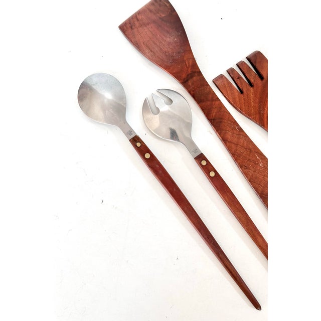 Wood Mid Century Modern Teak Salad Servers – Wood & Stainless Steel Serving Utensils, Danish Modern Kitchen Decor For Sale - Image 7 of 9