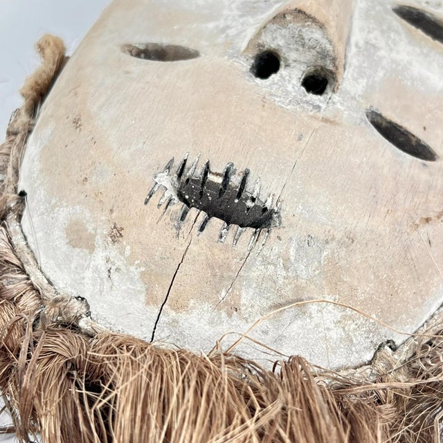 Early 20th Century Early 20th Century Lega Double Eyed Mask For Sale - Image 5 of 9