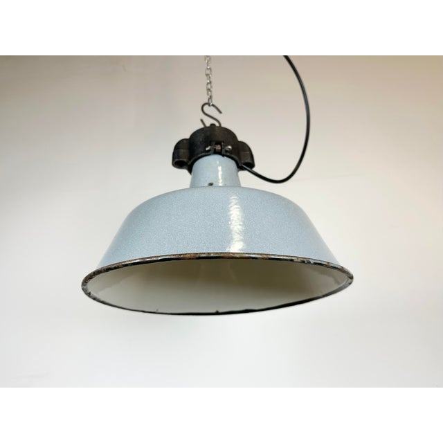 Paint Industrial Grey Enamel Factory Lamp with Cast Iron Top, 1960s For Sale - Image 7 of 14