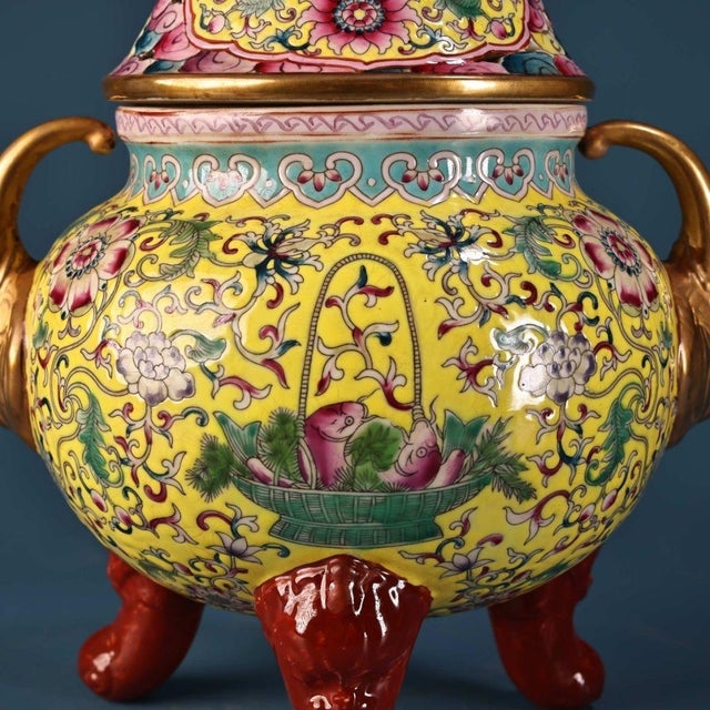 Yellow Late 20th Century Yellow Famille Rose Porcelain Censer With Gilt Handles and Lion Finial For Sale - Image 8 of 10