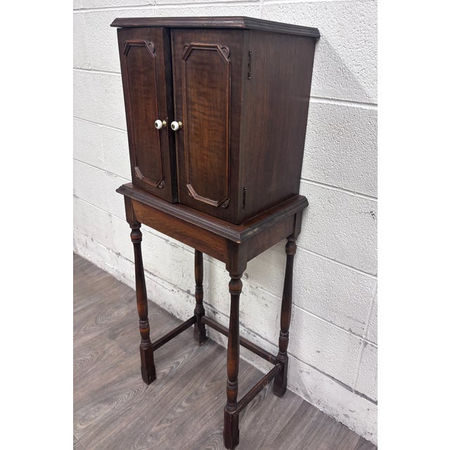 Antique C. 1920 Tudor Revival Walnut Silver / Jewelry / Collector Cabinet For Sale - Image 4 of 12