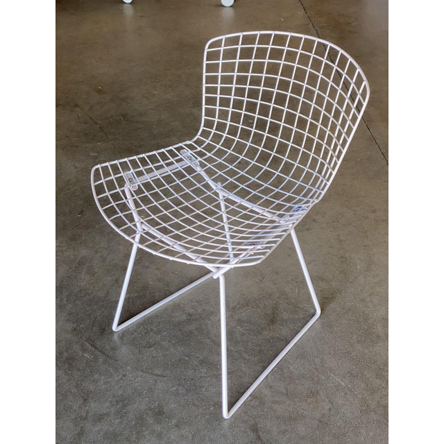 White Wire Side Chair Atributed to Harry Bertoia for Knoll, Pair Circa 1952 For Sale - Image 4 of 9