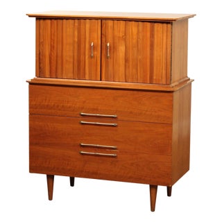 Young Manufacturing Mid Century Modern Walnut Gentleman's Chest For Sale