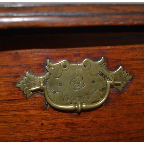 18th Century English Country Queen Anne Lowboy For Sale - Image 4 of 5