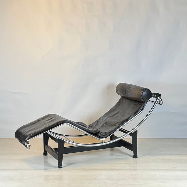 Late 20th Century Late 20th Century Lc4 Lounge Chair by Le Corbusier and Charlotte Perriand for Cassina For Sale - Image 5 of 9