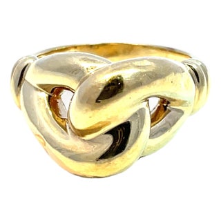 14k Yellow Gold Interlocking Link Ring, Size 6.5 For Sale