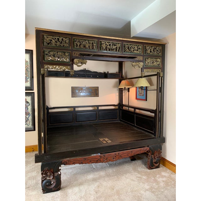 19th Century Chinese Polychrome and Gilt Canopy Wedding Bed For Sale In New York - Image 6 of 18
