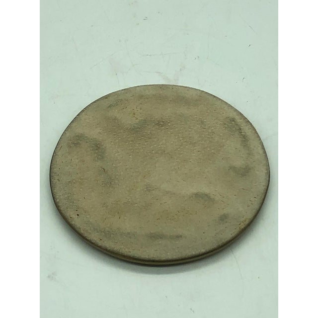 Brutalist Brass Aluminum Tray Set by David Marshall Disenos, 1980s, Set of 4 For Sale - Image 4 of 13