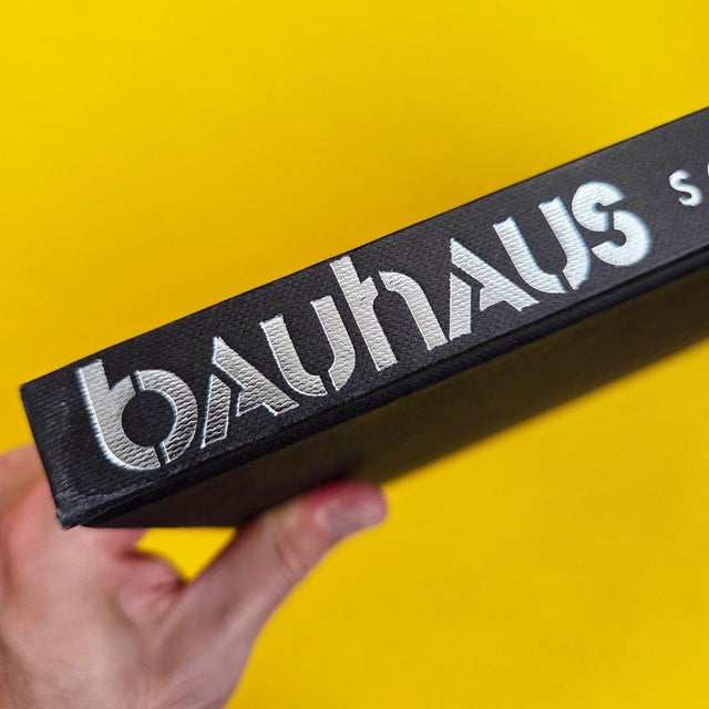 " Bauhaus Source Book " Bauhaus Style and It's Worldwide Influence Vintage 1990 1st Edition Hardcover Design Book For Sale - Image 6 of 17
