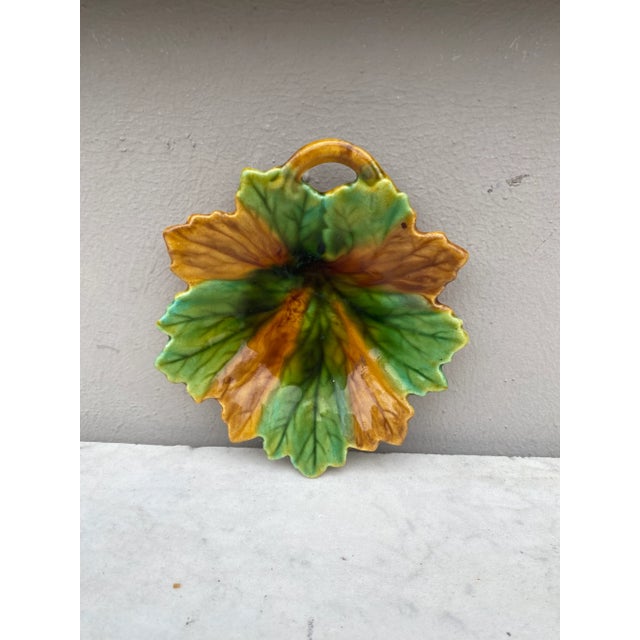Majolica Dish Leaf Villeroy & Boch , Circa 1890.