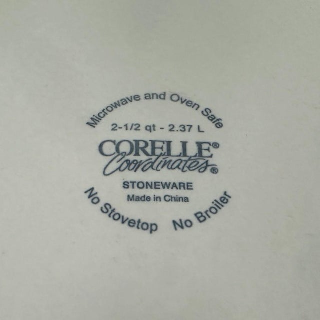 Vintage 1.5 & 2.5 Qt Round Covered Casserole Dishes Set - Country Cottage (Corelle) For Sale - Image 4 of 7