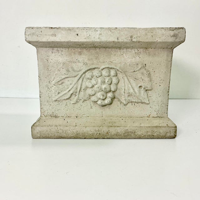 1989 Vintage Mediterranean Neoclassical Style Grape Cluster Reconstituted Stone Planter For Sale - Image 10 of 10