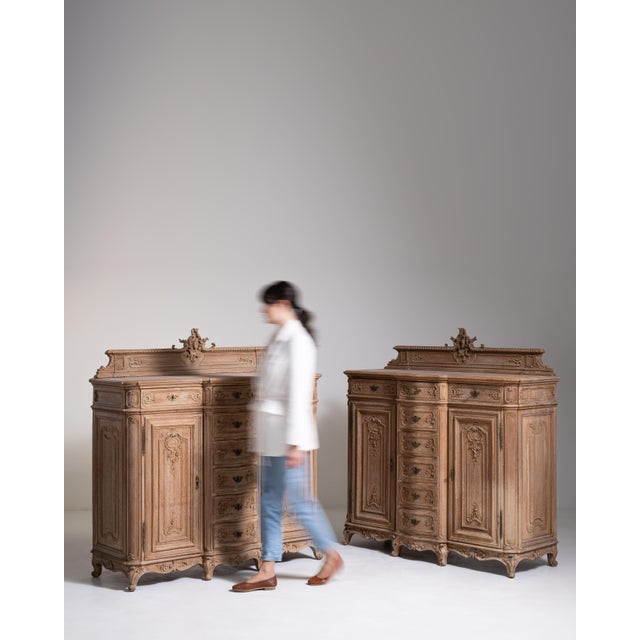 Top-Quality Pair of Louis XV Oak Buffets, Rococo Style, Belgium, Circa 1890 For Sale - Image 10 of 17