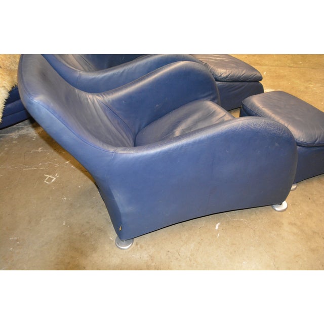 Mid-Century Modern Vintage Pair Gerard Van Den Berg Montis Blue Leather Loge Easy / Lounge Chairs & Footstools For Sale - Image 3 of 18