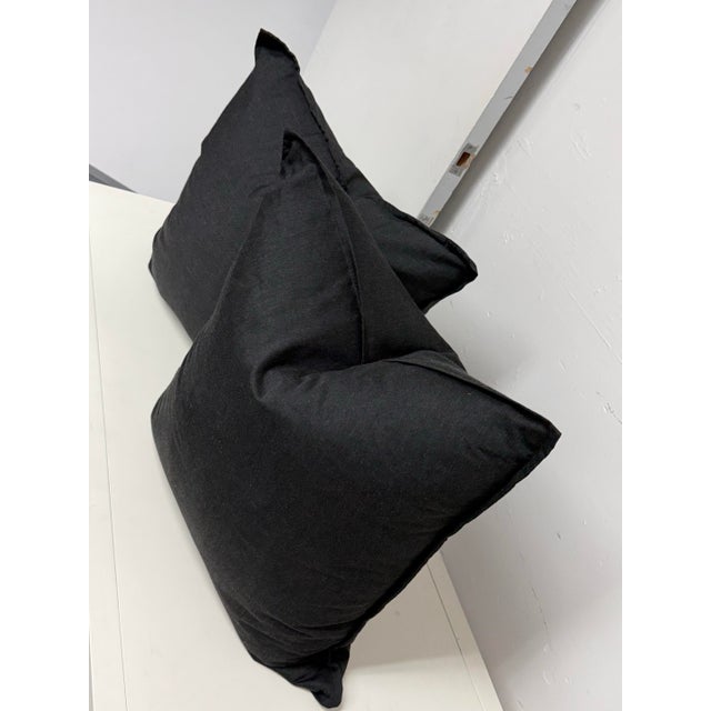 Modern Eastern Accents Niche Monterosa Flannel Decorative Pillows, Pair For Sale - Image 3 of 12