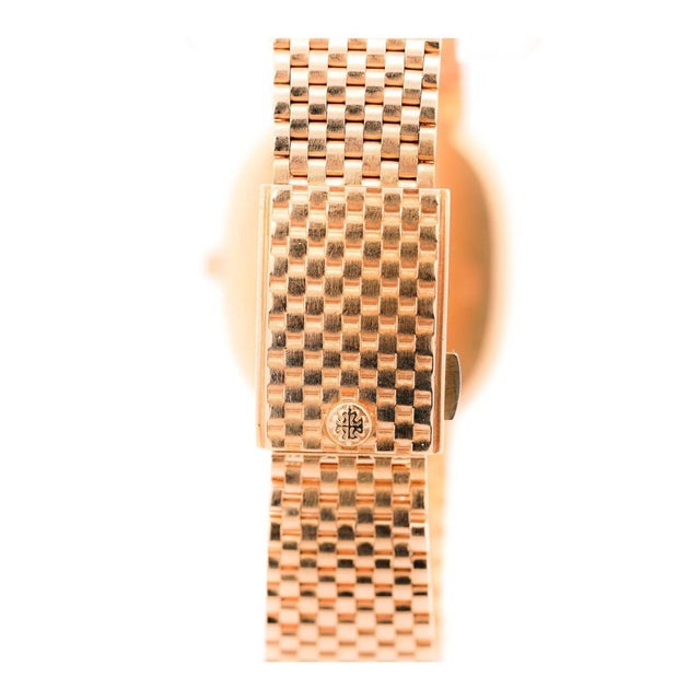 Patek Philippe Patek Philippe Grand Ellipse Vintage 18k Gold Quartz 31mm Unisex 1980 Watch For Sale - Image 4 of 14