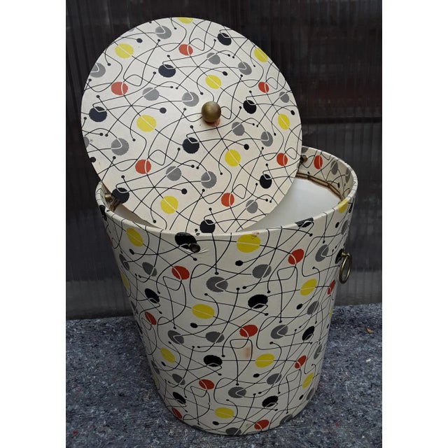 1960s Vintage Laundry Chest For Sale - Image 5 of 6