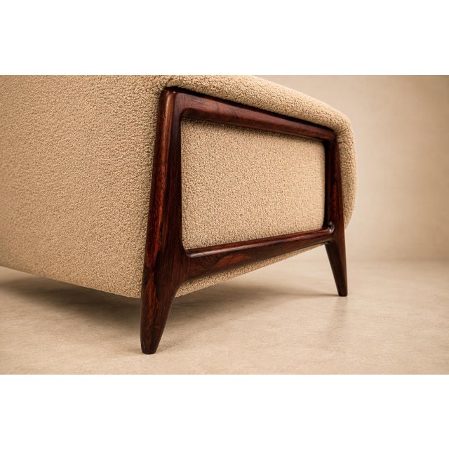 Beige 1960s Brazilian Modern Stella Three-Seat Sofa in Rosewood & Bouclé by Sergio Rodrigues, Brazil For Sale - Image 8 of 18