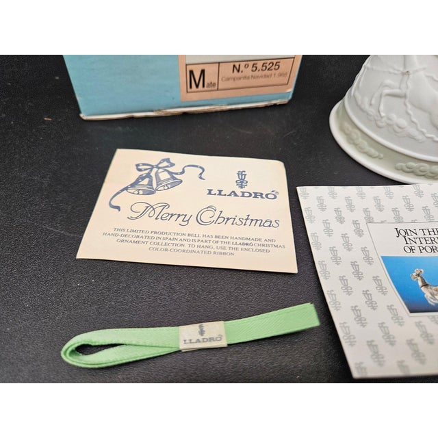 VTG 1988 Lladro Annual Christmas Porcelain Ornament Bell in Original Box 5.525 For Sale - Image 9 of 9