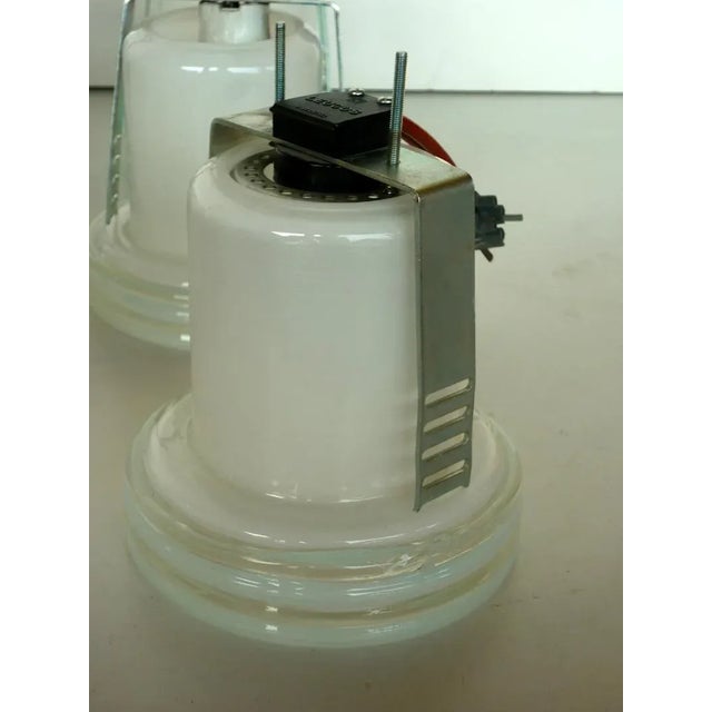 White and opal murano glass shade Perfect condiction 4 spotlights with screwing bulblamp 5 spotlights with alogen light...