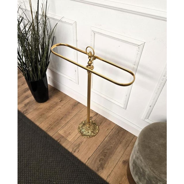 Italian Hollywood Regency Golden Brass Towel Rack from Milo Baughman, 1970s For Sale - Image 6 of 8