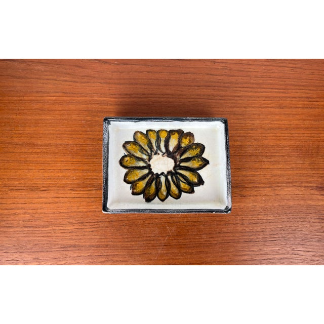Mid-Century Modern Danish Studio Pottery Square Bowl with Flower Design from Tingkeramik, 1960s For Sale - Image 10 of 18
