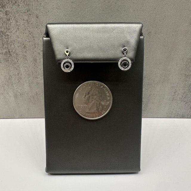 Diamond Circle Drop Dangle Earrings in 14kt White Gold – 0.14ctw, Pre-Loved, A Pair For Sale - Image 4 of 5