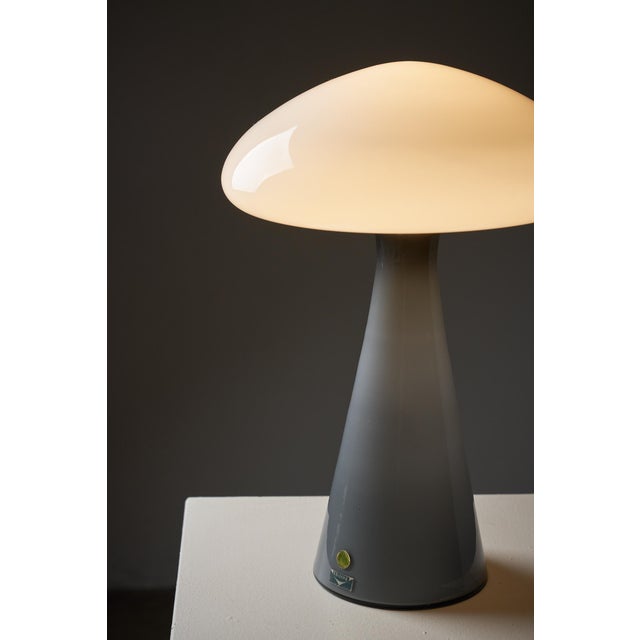 1960s Vintage Italian Glass Mushroom Table Lamp from Vistosi, 1960 For Sale - Image 5 of 14