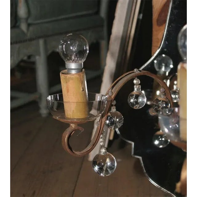 1940s Large French Medallion Shaped Mirrored Sconce For Sale - Image 5 of 8