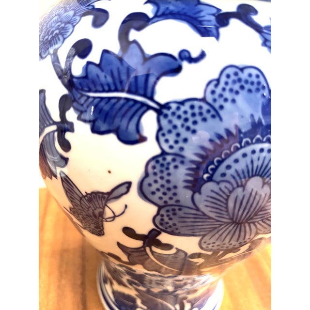 Late 20th Century Large Vintage Blue and White Ceramic Ginger Jar For Sale - Image 5 of 9