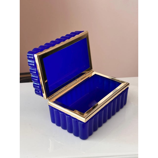1960s Cobalt Italian Opaline glass casket with gold mounts and scalloped sides For Sale - Image 9 of 16