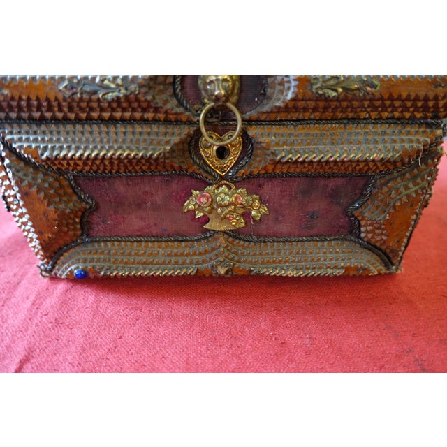 Tramp Art Couture Jewelry Box, 1890s For Sale - Image 6 of 7
