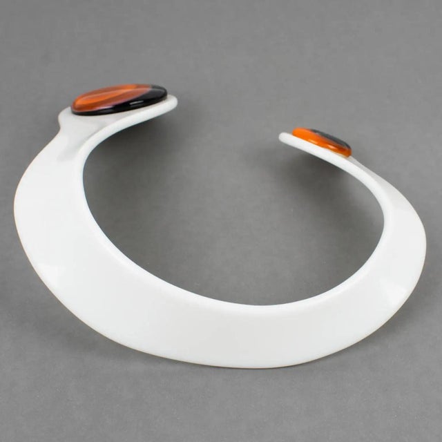 Binglaba Italy Modern Space Age Acrylic Necklace with Murano Art Glass Cabochon For Sale - Image 4 of 15