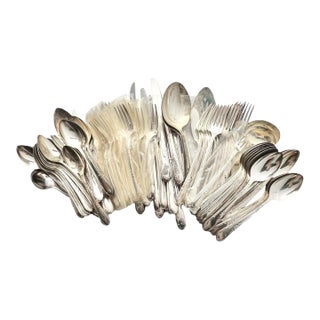 1960s Oneida “Meadowbrook” Silverplate Flatware Set, Service for 16+ - 108 Pieces For Sale