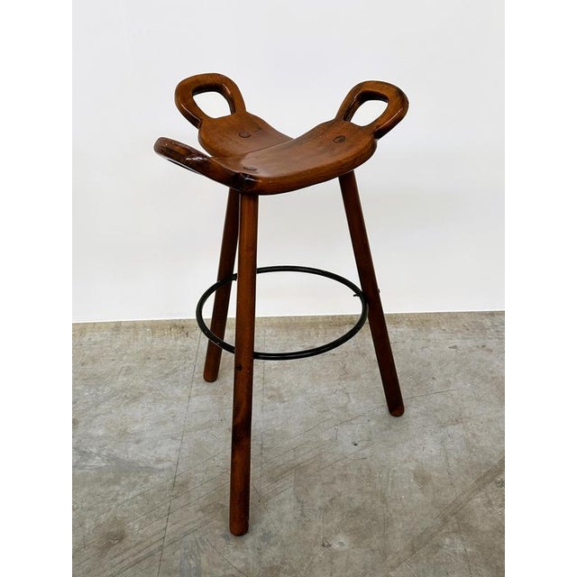 • Height: 84 cm (33.1") • Width: 52 cm (20.5") • Depth: 46 cm (18.1") • Seat Height: 76 cm (29.9") A beautifully...