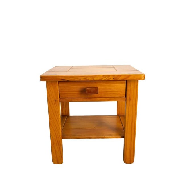 Charlotte Perriand French Nightstands in Pine, 1970s, Set of 2 For Sale - Image 4 of 15