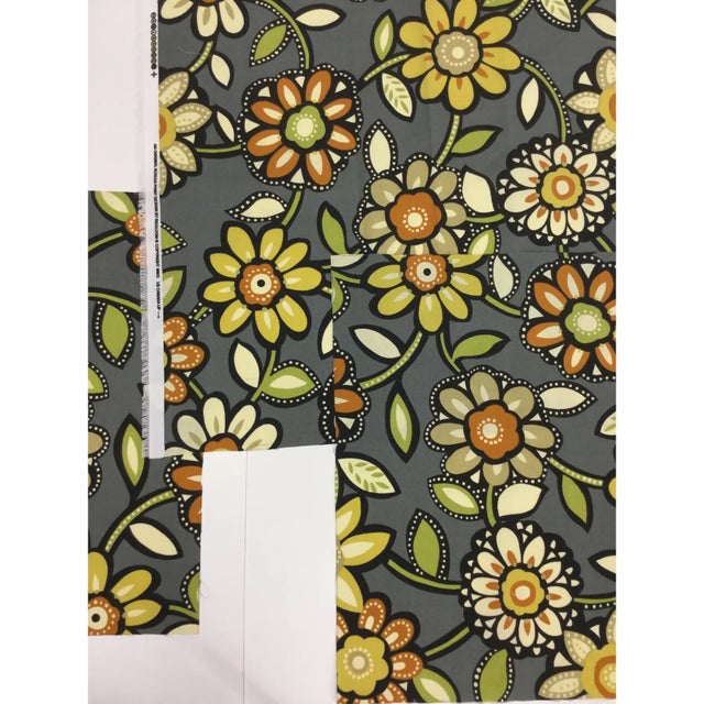 Pop Art Flower Power Fabric Remnants 70’s For Sale - Image 3 of 11