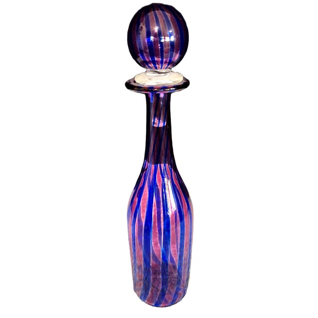 Gio Ponti Mid 20th Century Murano Hand-Blown Liquor Decanter With Stopper, Attributed to Gio Ponti for Venini For Sale - Image 4 of 5
