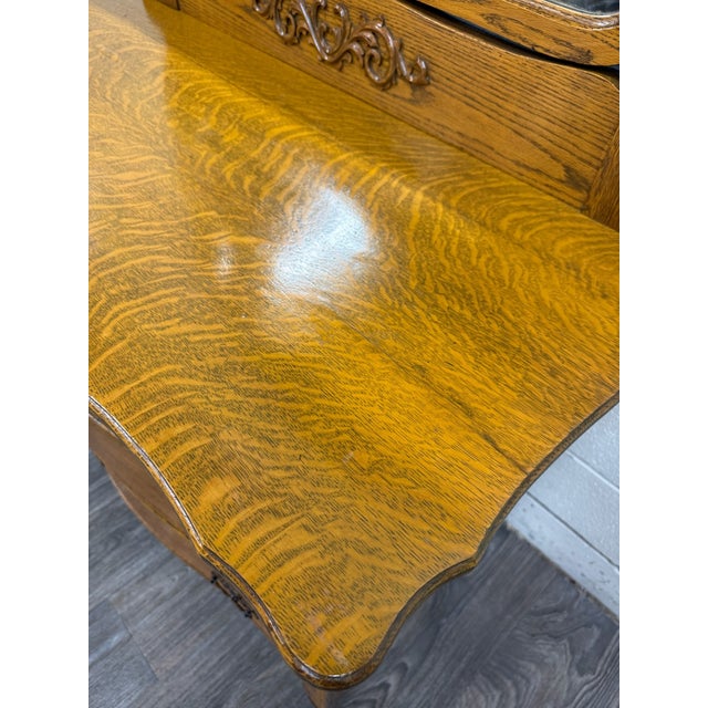 Brown Antique Victorian Tiger Oak Serpentine Dresser With Beveled Mirror For Sale - Image 8 of 17