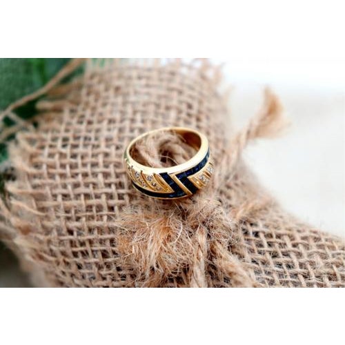 Gold Ring with Diamonds in Brilliant Cut For Sale - Image 4 of 7