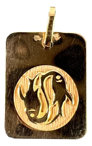 French Pisces Starsign Zodiac 18k Yellow Gold Charm Medal Pendant, 1980s
