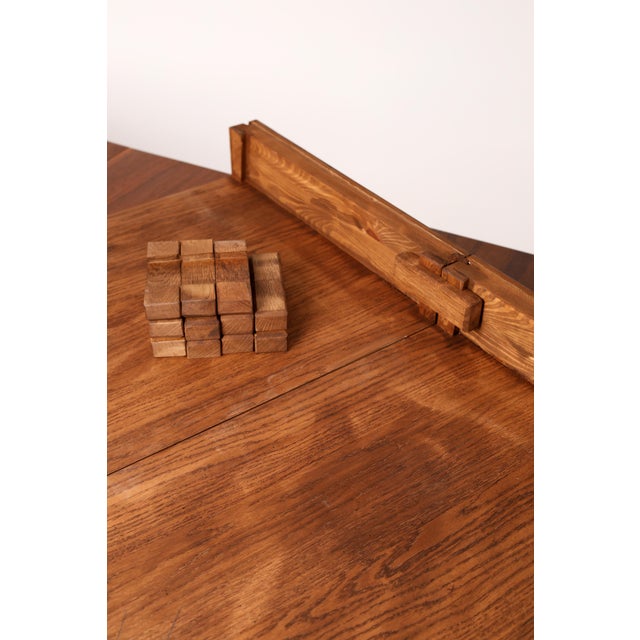 French Extendable Walnut Dining Table, 1850 For Sale - Image 6 of 18