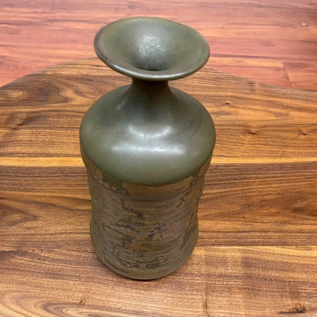 Olive Mid-Century Studio Pottery Vase by Robert Maxwell for Designs West For Sale - Image 8 of 13