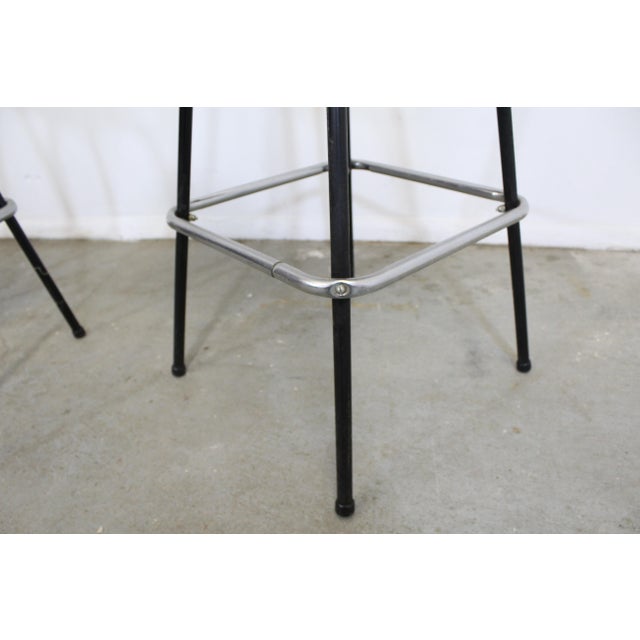 Set of 3 Mid-Century Danish Modern Arthur Umanoff Style Swivel Slat Bar Stools For Sale - Image 11 of 13