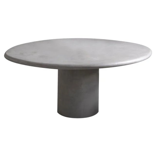 Small Beton Ciré Table Ronde For Sale - Image 9 of 9