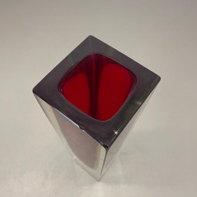 Sommerso Murano Glass Cube Vase attributed to Flavio Poli, Italy, 1970s For Sale - Image 9 of 18