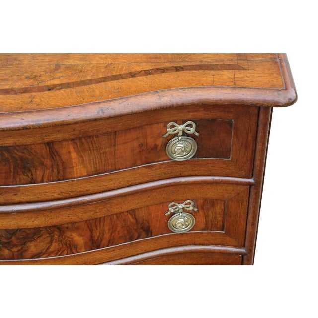 Large Antique Continental Oak and Walnut Serpentine Crossbanded Commode, 1800s For Sale - Image 10 of 11