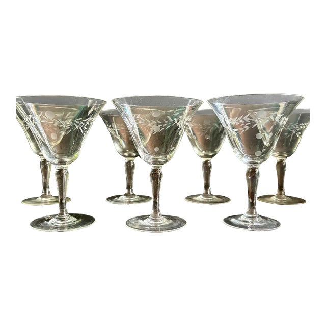 Vintage Willow Moon Champagne Glasses, Set of 7 - By Pioneer - Mid Century Etched Crystal Sparkling Wine Coupes For Sale