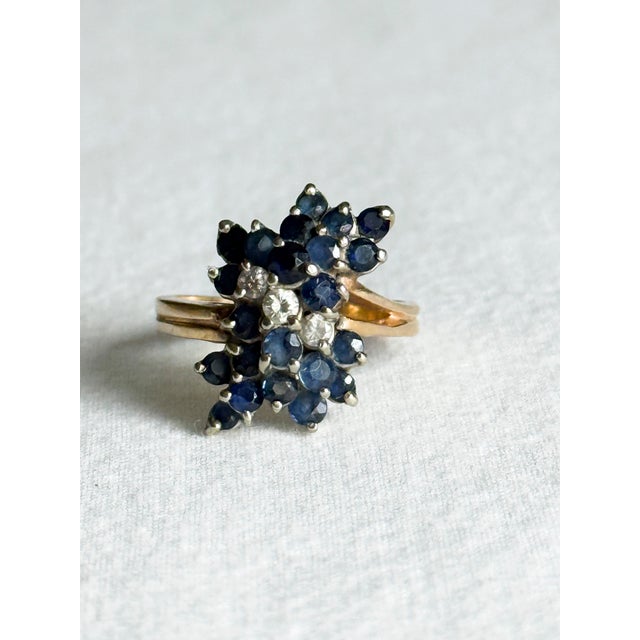 1970s Vintage 14k Yellow Gold Victorian Revival Sapphire & Diamond Waterfall Cluster Ring, Size 7.25 For Sale - Image 5 of 9
